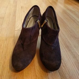 Brown suede heeled booties